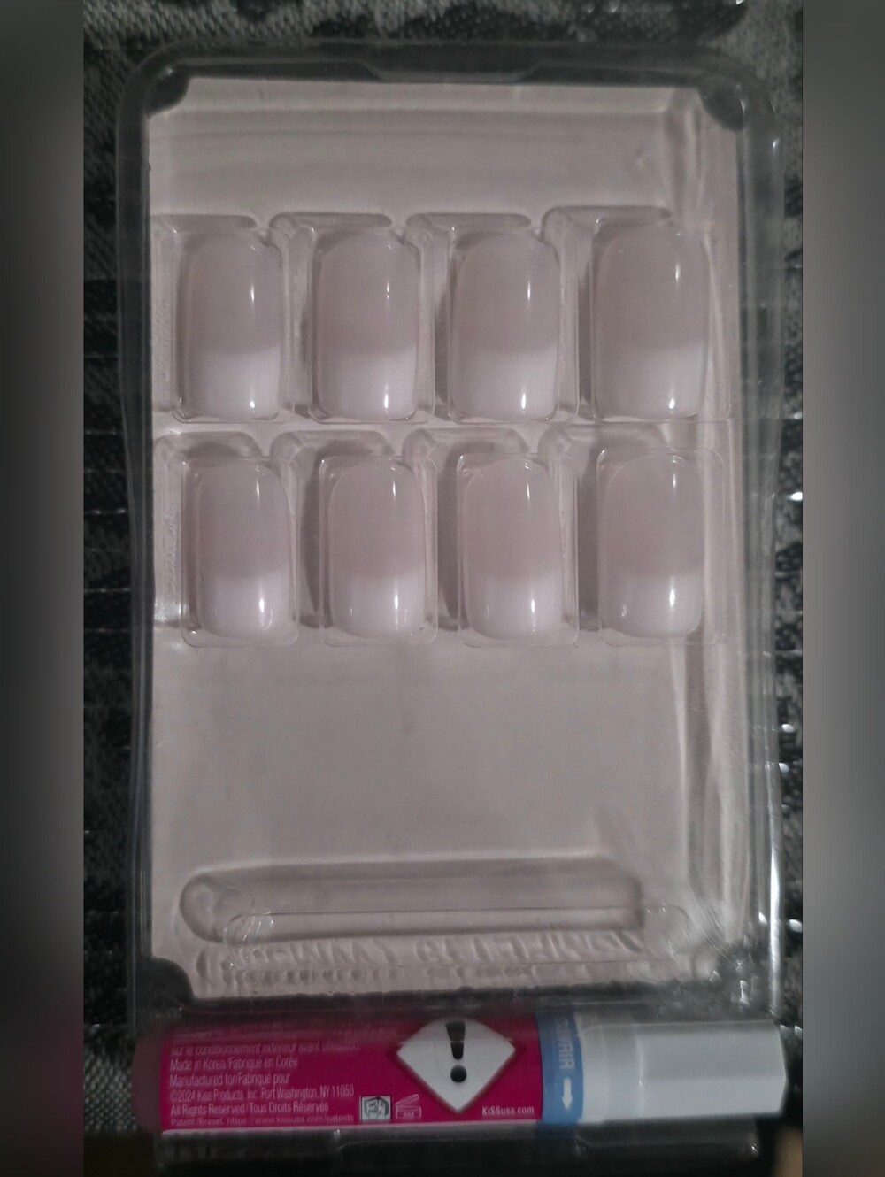 4/$20 Set Of 28 Acrylic French Press-On Nail Set